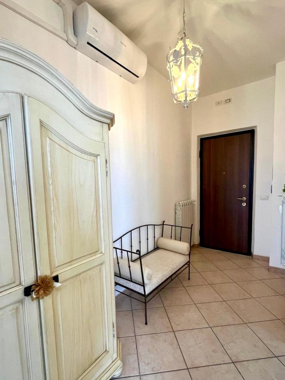 Appartamento Ciampino - Cavaliere Di Cuori Extérieur photo